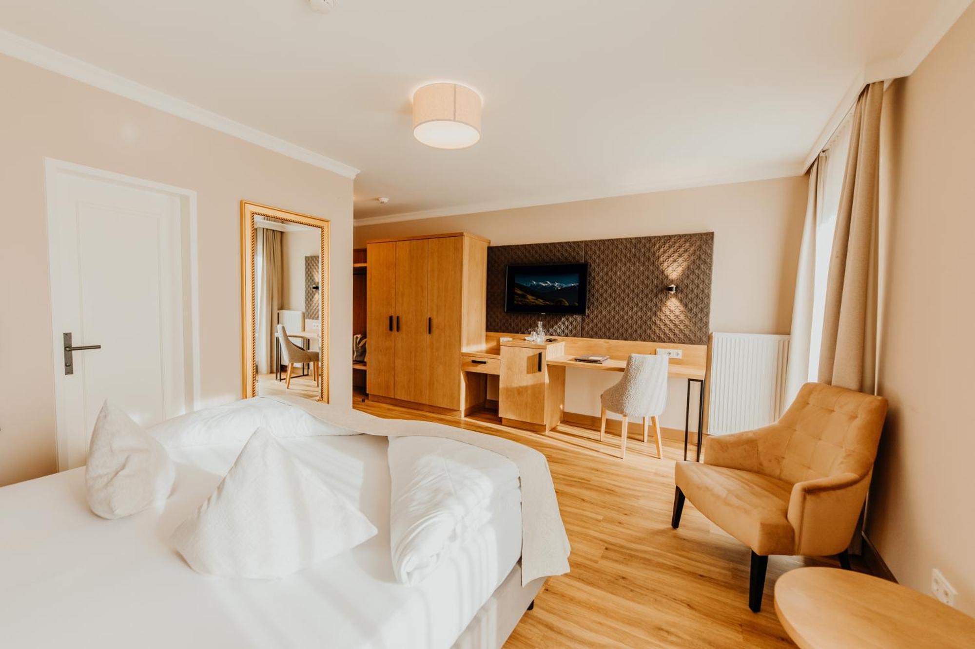 Post Seefeld - Wellnesshotel Tirol Ζέεφελντ Δωμάτιο φωτογραφία
